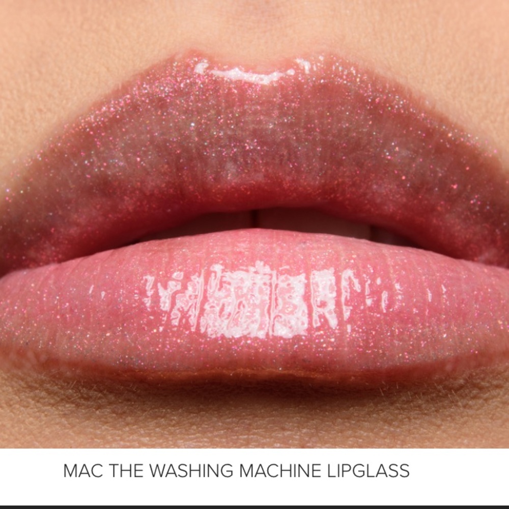 ✨🤍MAC X SELENA THE WASHING MACHINE LIPGLASS🤍✨